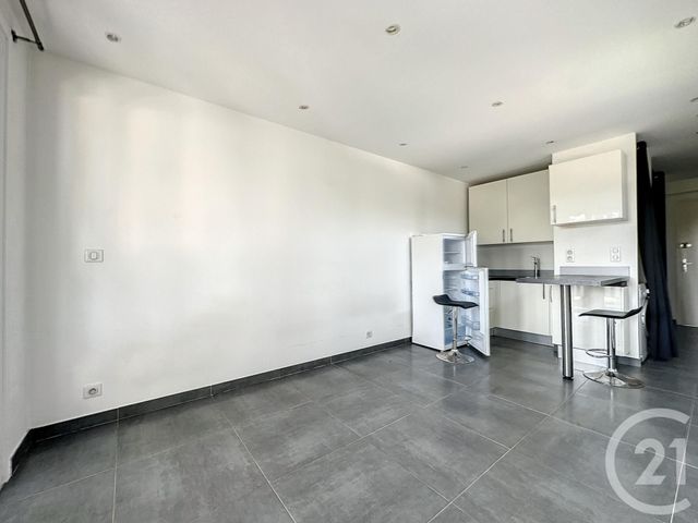 Appartement Studio &agrave; louer - 1 pi&egrave;ce - 22,08 m2 - Mandelieu La Napoule - 06 - PROVENCE-ALPES-COTE-D-AZUR