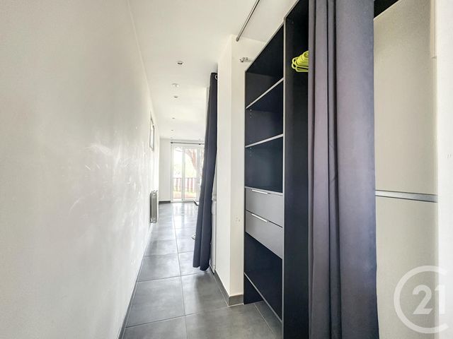 Appartement Studio &agrave; louer - 1 pi&egrave;ce - 22,08 m2 - Mandelieu La Napoule - 06 - PROVENCE-ALPES-COTE-D-AZUR