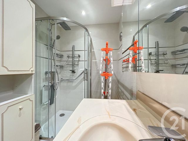 Appartement T2 &agrave; louer - 2 pi&egrave;ces - 49,66 m2 - Mandelieu La Napoule - 06 - PROVENCE-ALPES-COTE-D-AZUR