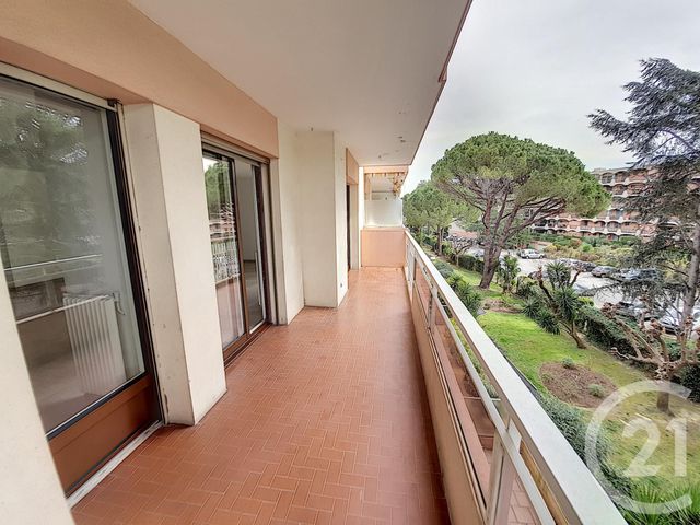Appartement F3 &agrave; louer - 3 pi&egrave;ces - 83,34 m2 - Mandelieu La Napoule - 06 - PROVENCE-ALPES-COTE-D-AZUR