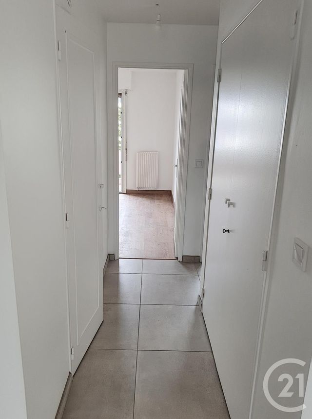 Appartement F3 &agrave; louer - 3 pi&egrave;ces - 83,34 m2 - Mandelieu La Napoule - 06 - PROVENCE-ALPES-COTE-D-AZUR