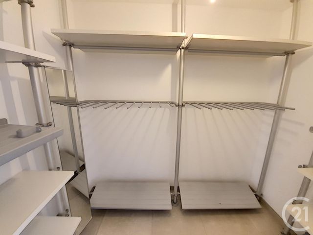 Appartement F3 &agrave; louer - 3 pi&egrave;ces - 83,34 m2 - Mandelieu La Napoule - 06 - PROVENCE-ALPES-COTE-D-AZUR