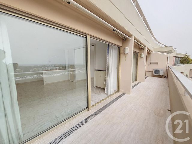 Appartement F3 &agrave; louer - 3 pi&egrave;ces - 64,35 m2 - Mandelieu La Napoule - 06 - PROVENCE-ALPES-COTE-D-AZUR