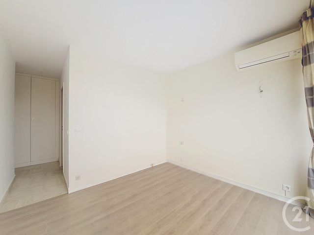 Appartement F3 &agrave; louer - 3 pi&egrave;ces - 64,35 m2 - Mandelieu La Napoule - 06 - PROVENCE-ALPES-COTE-D-AZUR