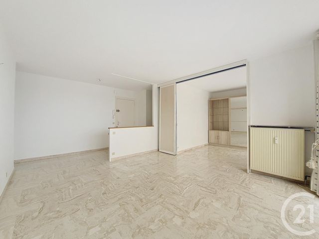 Appartement F3 &agrave; louer - 3 pi&egrave;ces - 64,35 m2 - Mandelieu La Napoule - 06 - PROVENCE-ALPES-COTE-D-AZUR