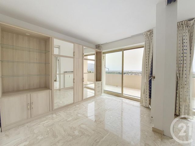 Appartement F3 &agrave; louer - 3 pi&egrave;ces - 64,35 m2 - Mandelieu La Napoule - 06 - PROVENCE-ALPES-COTE-D-AZUR