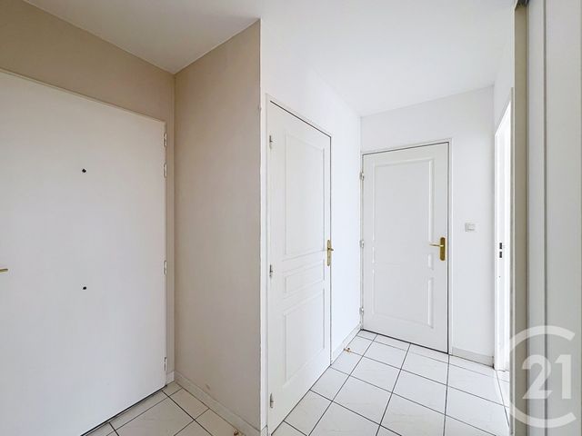 Appartement T2 &agrave; louer - 2 pi&egrave;ces - 38,67 m2 - Mandelieu La Napoule - 06 - PROVENCE-ALPES-COTE-D-AZUR
