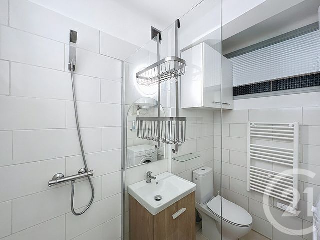 Appartement T2 &agrave; louer - 2 pi&egrave;ces - 38,39 m2 - Mandelieu La Napoule - 06 - PROVENCE-ALPES-COTE-D-AZUR