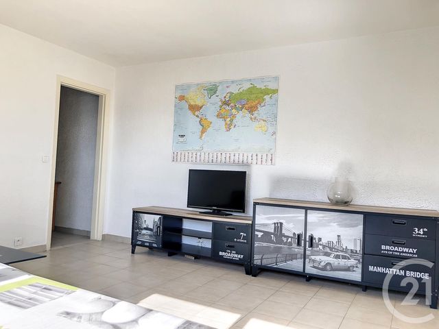 Appartement T2 &agrave; louer - 2 pi&egrave;ces - 46,88 m2 - Mandelieu La Napoule - 06 - PROVENCE-ALPES-COTE-D-AZUR