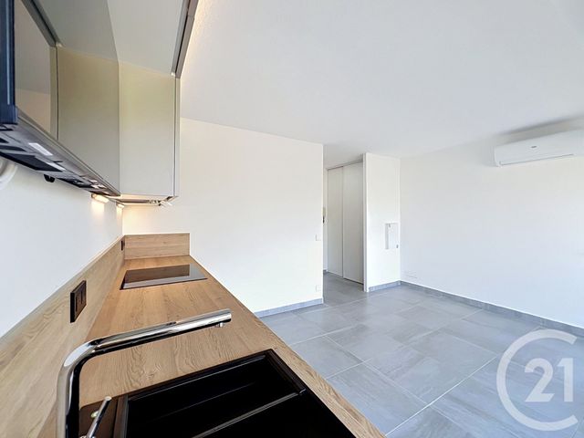 Appartement Studio &agrave; louer - 1 pi&egrave;ce - 19,04 m2 - Mandelieu La Napoule - 06 - PROVENCE-ALPES-COTE-D-AZUR