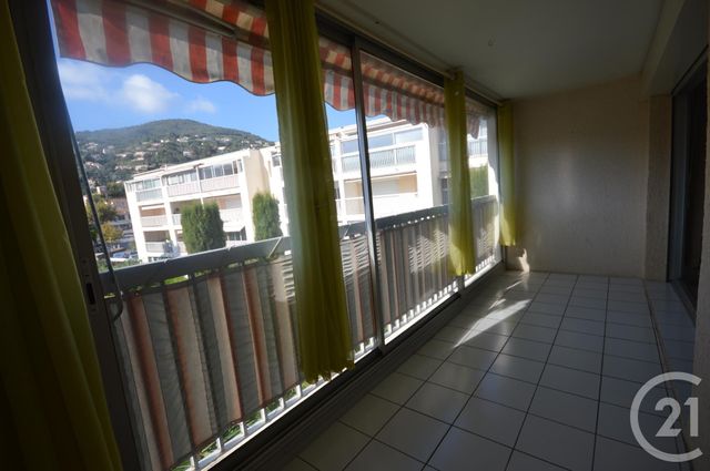 Appartement F2 &agrave; louer - 2 pi&egrave;ces - 35,66 m2 - Mandelieu La Napoule - 06 - PROVENCE-ALPES-COTE-D-AZUR