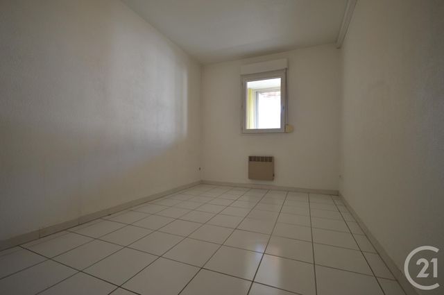 Appartement F2 &agrave; louer - 2 pi&egrave;ces - 35,66 m2 - Mandelieu La Napoule - 06 - PROVENCE-ALPES-COTE-D-AZUR