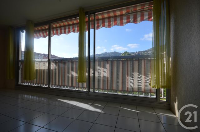 Appartement F2 &agrave; louer - 2 pi&egrave;ces - 35,66 m2 - Mandelieu La Napoule - 06 - PROVENCE-ALPES-COTE-D-AZUR