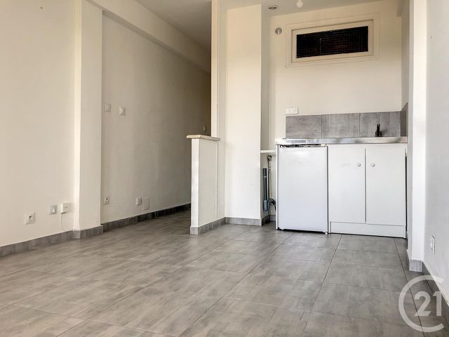 Appartement Studio &agrave; louer - 1 pi&egrave;ce - 18,62 m2 - Mandelieu La Napoule - 06 - PROVENCE-ALPES-COTE-D-AZUR