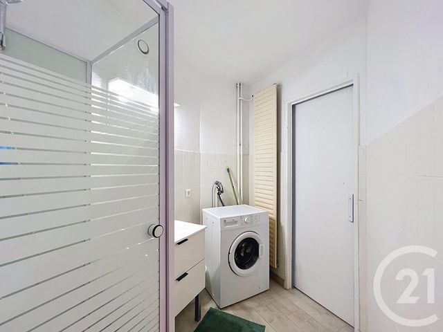 Appartement T2 &agrave; louer - 2 pi&egrave;ces - 44,41 m2 - Mandelieu La Napoule - 06 - PROVENCE-ALPES-COTE-D-AZUR