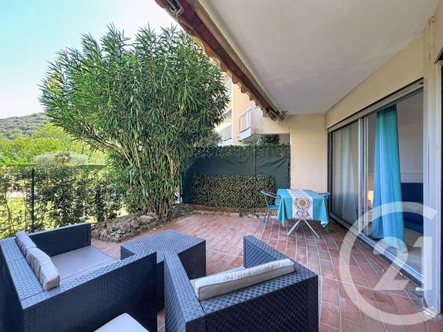 Appartement T2 &agrave; louer - 2 pi&egrave;ces - 44,41 m2 - Mandelieu La Napoule - 06 - PROVENCE-ALPES-COTE-D-AZUR
