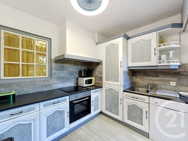 Appartement T2 &agrave; louer - 2 pi&egrave;ces - 44,41 m2 - Mandelieu La Napoule - 06 - PROVENCE-ALPES-COTE-D-AZUR