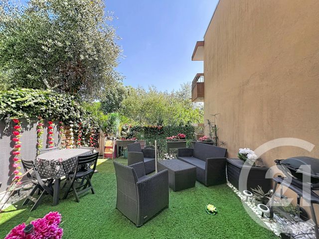 Appartement Studio &agrave; louer - 1 pi&egrave;ce - 48,25 m2 - Mandelieu La Napoule - 06 - PROVENCE-ALPES-COTE-D-AZUR