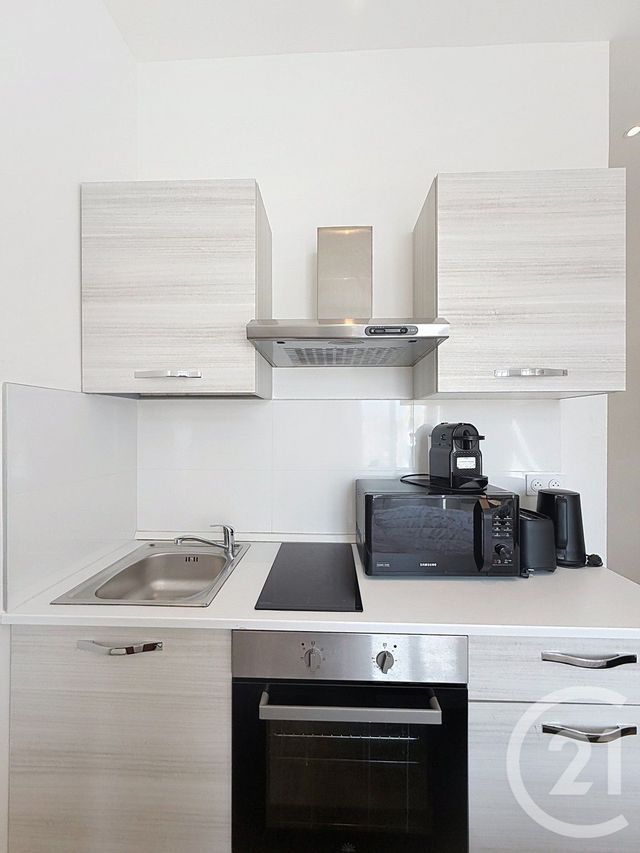 Appartement Studio &agrave; louer - 1 pi&egrave;ce - 14,76 m2 - Cannes - 06 - PROVENCE-ALPES-COTE-D-AZUR