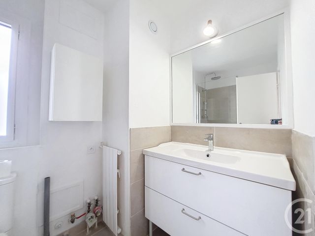 Appartement F1 &agrave; louer - 1 pi&egrave;ce - 34,23 m2 - Mandelieu La Napoule - 06 - PROVENCE-ALPES-COTE-D-AZUR