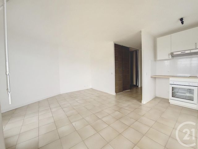 Appartement F1 &agrave; louer - 1 pi&egrave;ce - 34,23 m2 - Mandelieu La Napoule - 06 - PROVENCE-ALPES-COTE-D-AZUR