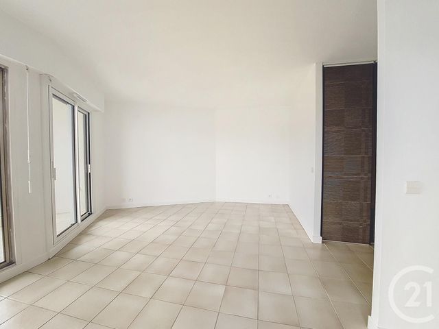 Appartement F1 &agrave; louer - 1 pi&egrave;ce - 34,23 m2 - Mandelieu La Napoule - 06 - PROVENCE-ALPES-COTE-D-AZUR