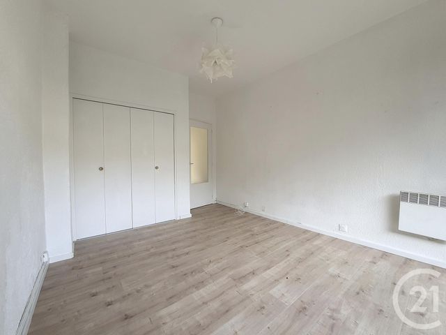 Appartement F2 &agrave; louer - 2 pi&egrave;ces - 40,01 m2 - Mandelieu La Napoule - 06 - PROVENCE-ALPES-COTE-D-AZUR
