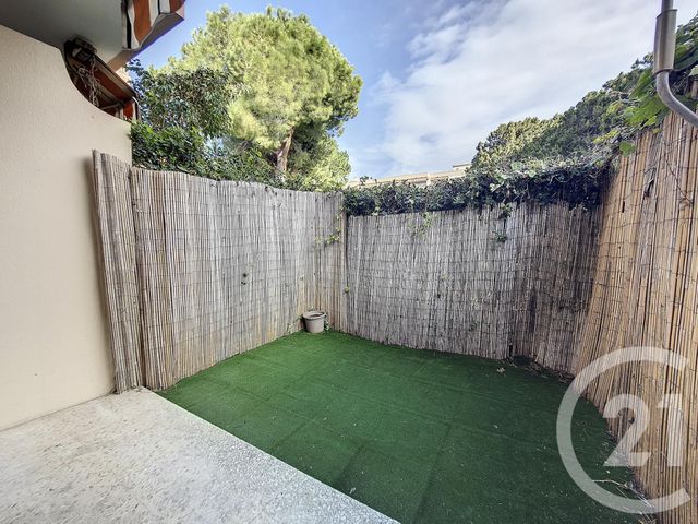 Appartement F2 &agrave; louer - 2 pi&egrave;ces - 40,01 m2 - Mandelieu La Napoule - 06 - PROVENCE-ALPES-COTE-D-AZUR
