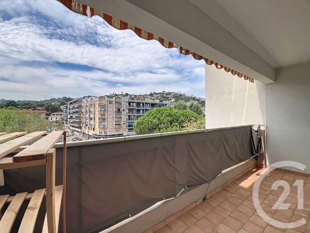 Appartement Studio &agrave; louer - 1 pi&egrave;ce - 33,11 m2 - Mandelieu La Napoule - 06 - PROVENCE-ALPES-COTE-D-AZUR