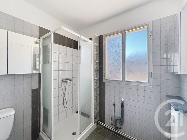 Appartement Studio &agrave; louer - 1 pi&egrave;ce - 21,42 m2 - Le Cannet - 06 - PROVENCE-ALPES-COTE-D-AZUR