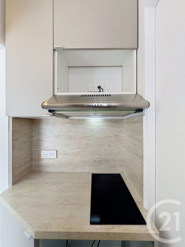 Appartement Studio &agrave; louer - 1 pi&egrave;ce - 21,42 m2 - Le Cannet - 06 - PROVENCE-ALPES-COTE-D-AZUR