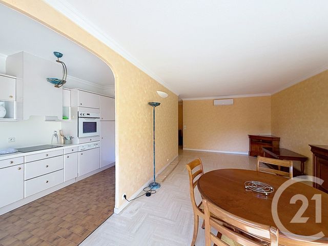 Appartement F3 &agrave; louer - 3 pi&egrave;ces - 74,58 m2 - Mandelieu La Napoule - 06 - PROVENCE-ALPES-COTE-D-AZUR