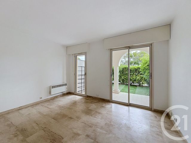 Appartement F1 &agrave; louer - 1 pi&egrave;ce - 19,42 m2 - Mandelieu La Napoule - 06 - PROVENCE-ALPES-COTE-D-AZUR