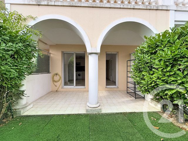 Appartement F1 &agrave; louer - 1 pi&egrave;ce - 19,42 m2 - Mandelieu La Napoule - 06 - PROVENCE-ALPES-COTE-D-AZUR
