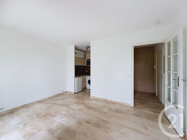 Appartement F1 &agrave; louer - 1 pi&egrave;ce - 19,42 m2 - Mandelieu La Napoule - 06 - PROVENCE-ALPES-COTE-D-AZUR
