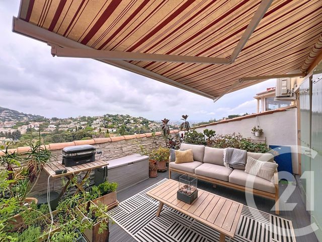 Appartement T2 &agrave; louer - 2 pi&egrave;ces - 48,35 m2 - Vallauris - 06 - PROVENCE-ALPES-COTE-D-AZUR