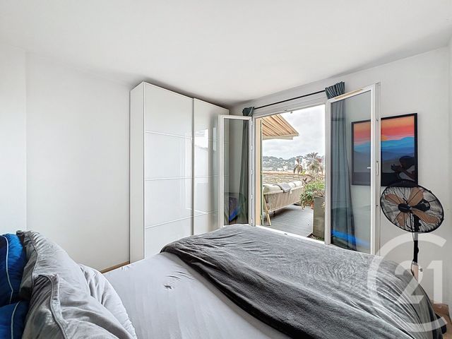 Appartement T2 &agrave; louer - 2 pi&egrave;ces - 48,35 m2 - Vallauris - 06 - PROVENCE-ALPES-COTE-D-AZUR