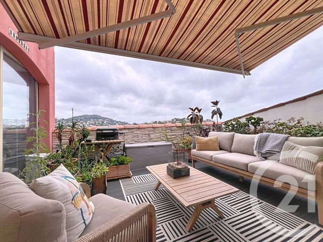 Appartement T2 &agrave; louer - 2 pi&egrave;ces - 48,35 m2 - Vallauris - 06 - PROVENCE-ALPES-COTE-D-AZUR