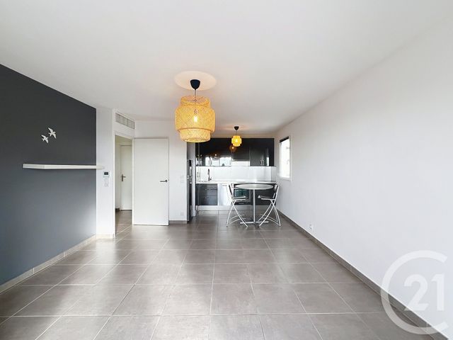 Appartement T2 &agrave; louer - 2 pi&egrave;ces - 42,14 m2 - Tanneron - 83 - PROVENCE-ALPES-COTE-D-AZUR
