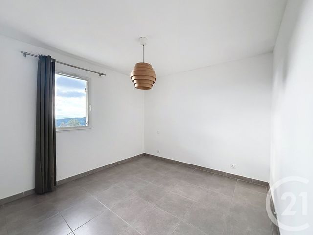 Appartement T2 &agrave; louer - 2 pi&egrave;ces - 42,14 m2 - Tanneron - 83 - PROVENCE-ALPES-COTE-D-AZUR