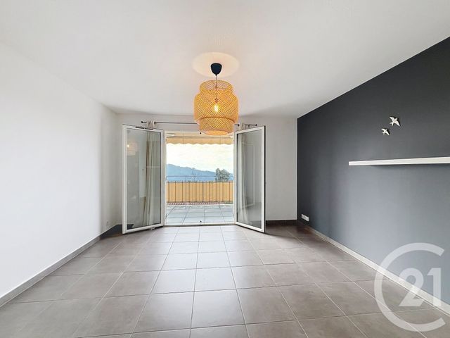 Appartement T2 &agrave; louer - 2 pi&egrave;ces - 42,14 m2 - Tanneron - 83 - PROVENCE-ALPES-COTE-D-AZUR