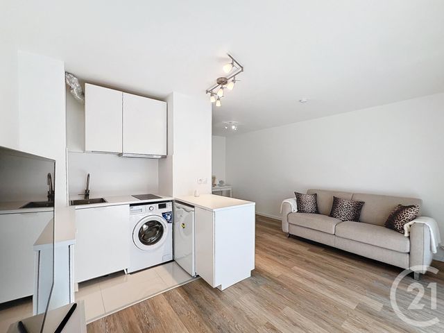 Appartement Studio &agrave; louer - 1 pi&egrave;ce - 23,20 m2 - Mandelieu La Napoule - 06 - PROVENCE-ALPES-COTE-D-AZUR