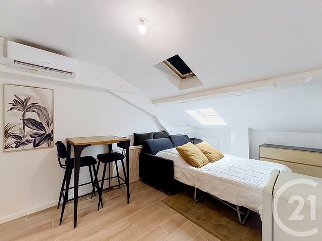 Appartement Studio &agrave; louer - 1 pi&egrave;ce - 14,37 m2 - Cannes - 06 - PROVENCE-ALPES-COTE-D-AZUR