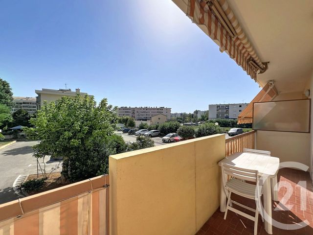 Appartement F1 &agrave; louer - 1 pi&egrave;ce - 32,20 m2 - Mandelieu La Napoule - 06 - PROVENCE-ALPES-COTE-D-AZUR
