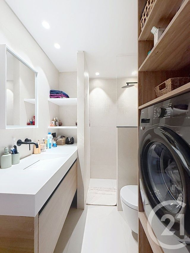 Appartement Studio &agrave; louer - 1 pi&egrave;ce - 25,60 m2 - Mandelieu La Napoule - 06 - PROVENCE-ALPES-COTE-D-AZUR
