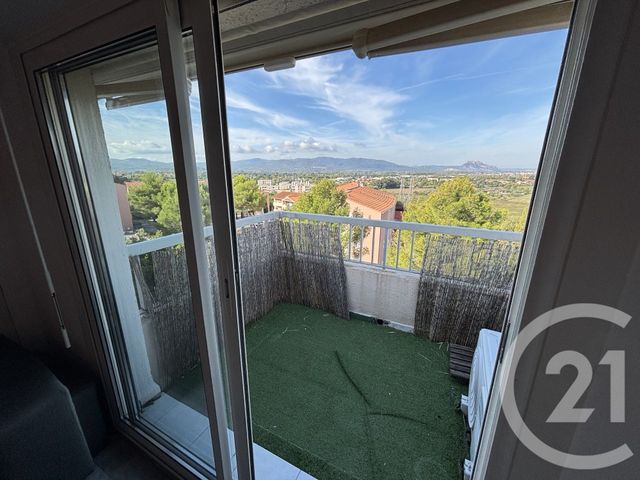 Appartement T2 &agrave; louer - 2 pi&egrave;ces - 26,89 m2 - Frejus - 83 - PROVENCE-ALPES-COTE-D-AZUR