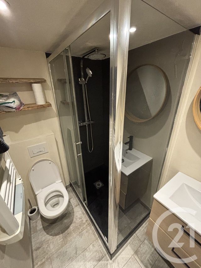 Appartement T2 &agrave; louer - 2 pi&egrave;ces - 26,89 m2 - Frejus - 83 - PROVENCE-ALPES-COTE-D-AZUR