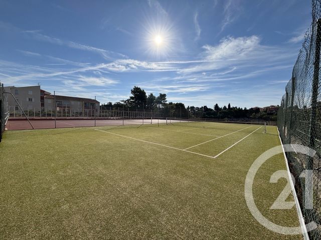 Appartement T2 &agrave; louer - 2 pi&egrave;ces - 26,89 m2 - Frejus - 83 - PROVENCE-ALPES-COTE-D-AZUR