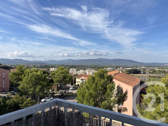 Appartement T2 &agrave; louer - 2 pi&egrave;ces - 26,89 m2 - Frejus - 83 - PROVENCE-ALPES-COTE-D-AZUR