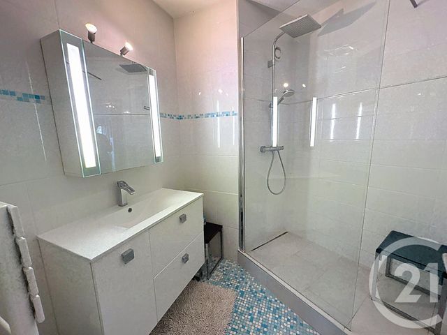 Appartement F3 à vendre - 3 pièces - 62,04 m2 - Mandelieu La Napoule - 06 - PROVENCE-ALPES-COTE-D-AZUR